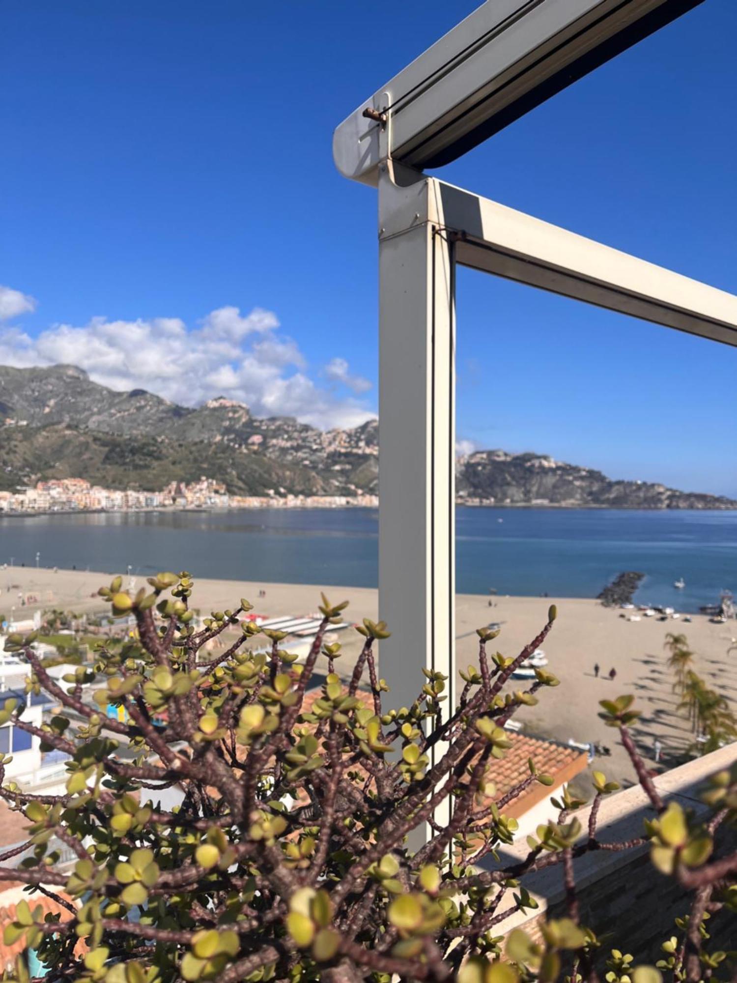 Janeta Panoramic Loft Apartment Giardini Naxos Exterior photo